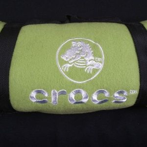 CROCS GREEN Polar Fleece Throw Blanket Embroidered Logo Shoes Alligator Travel